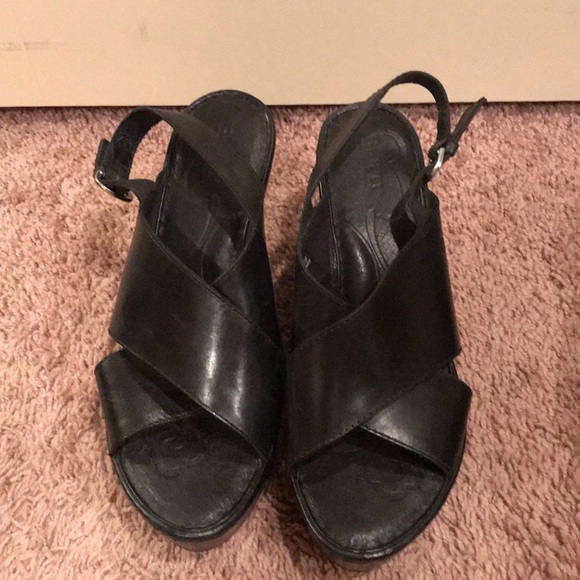 Born Shoes - Black sandals